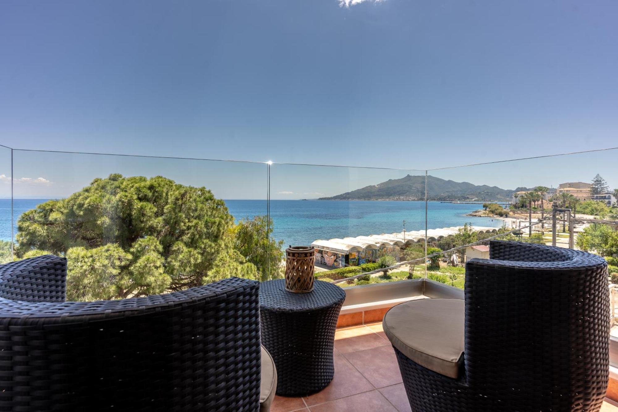 Seafront Spirit Suites Zákynthos by Eksteriør bilde